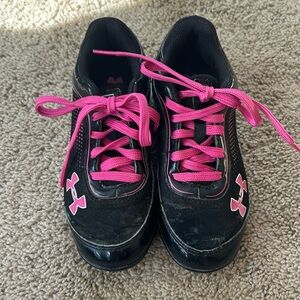 Toddler girls Under Armour baseball spikes size 11